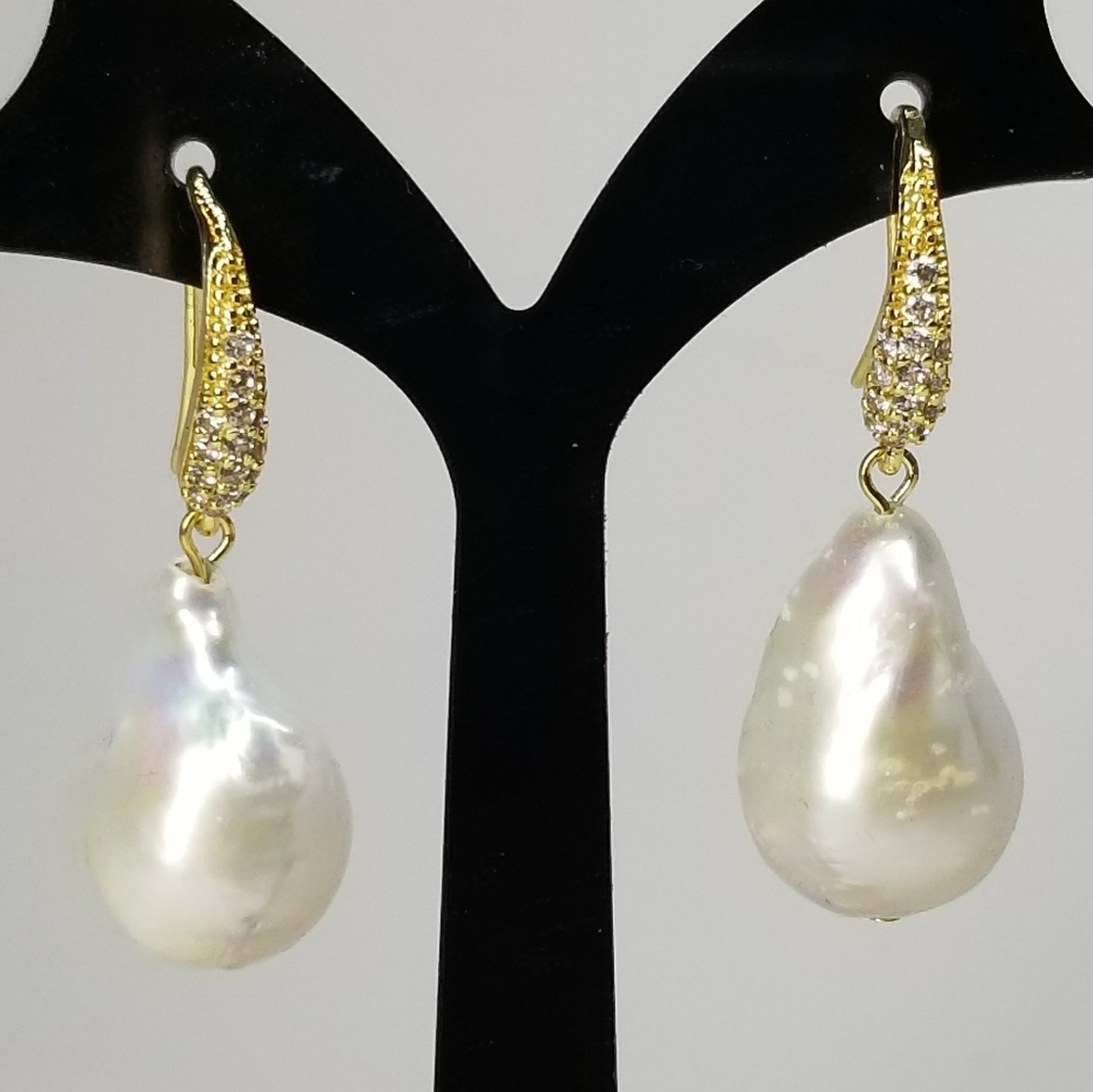 Natural Freshwater Baroque Pearl Earrings NEW - Picture 5 of 15